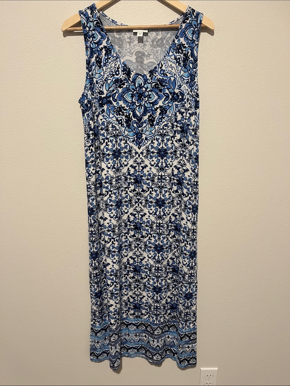 J. Jill Blue & White Sleeveless Maxi Dress - Tile Floral Print